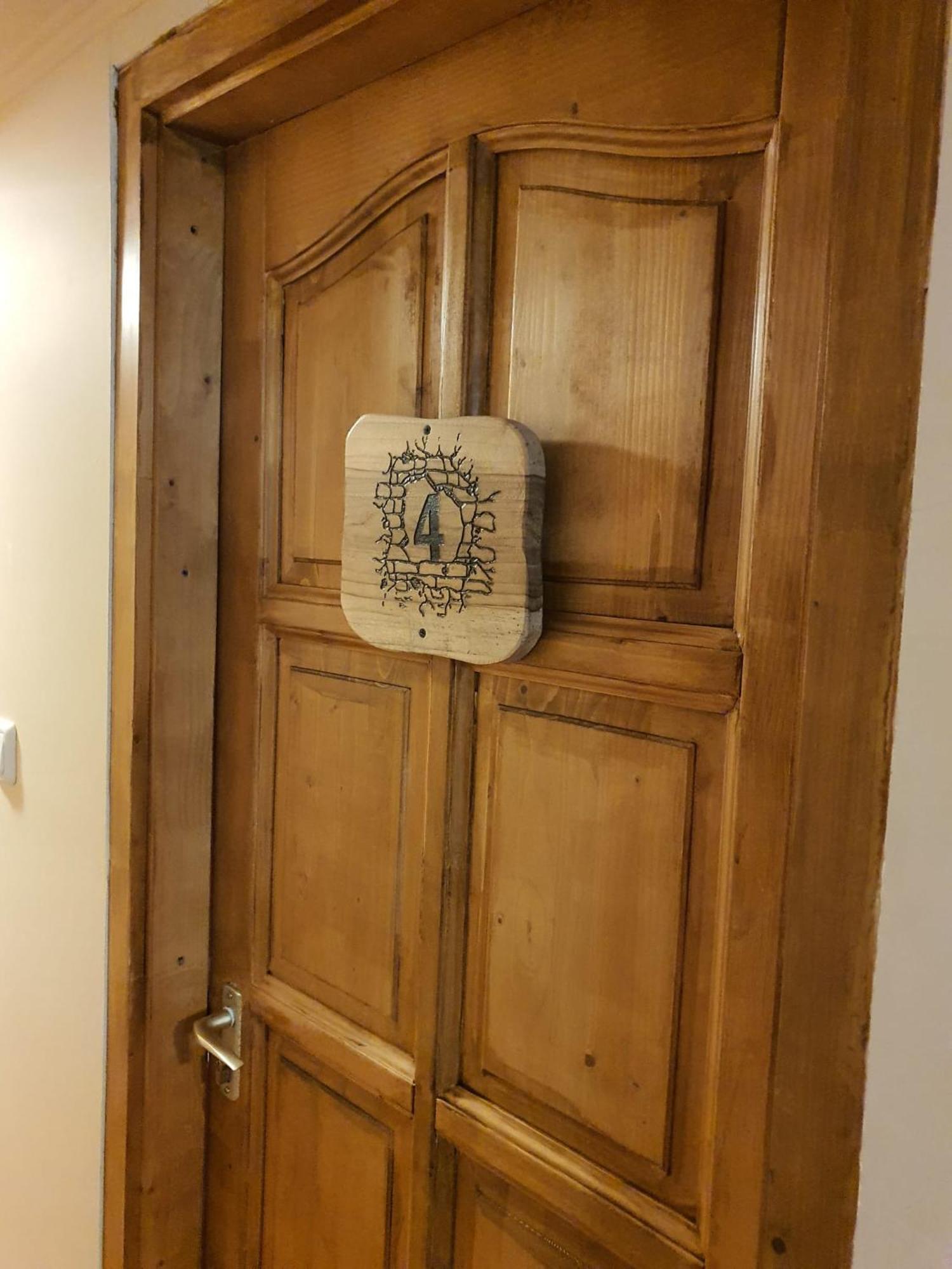 A mi Paradicsomunk Vemend Exteriör bild